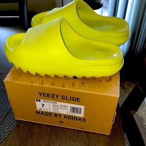 Yeezy Slides